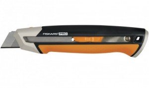Odlamovací nôž FISKARS CarbonMax 18 mm